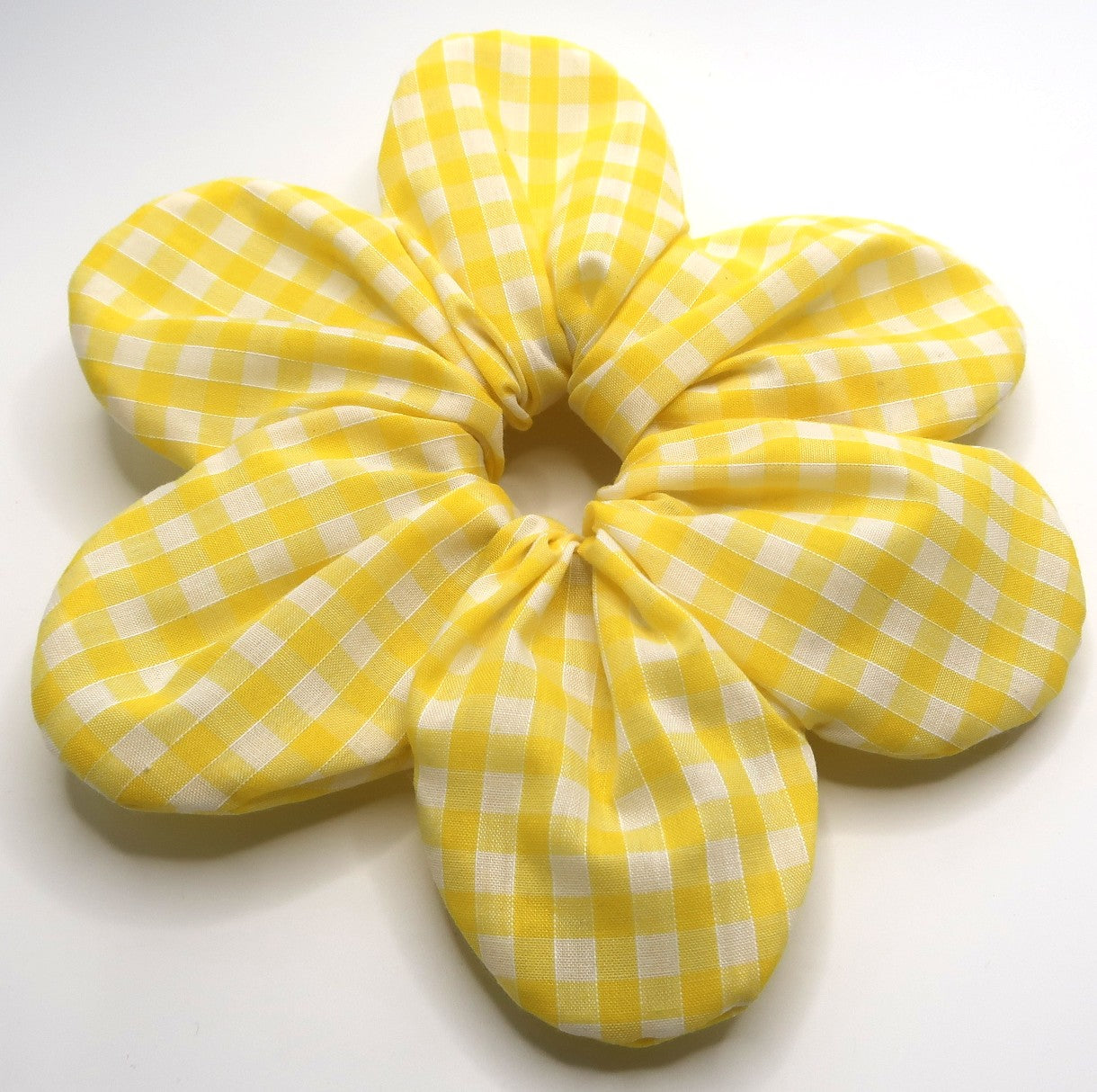 Anabia Oversized Flower Scrunchies